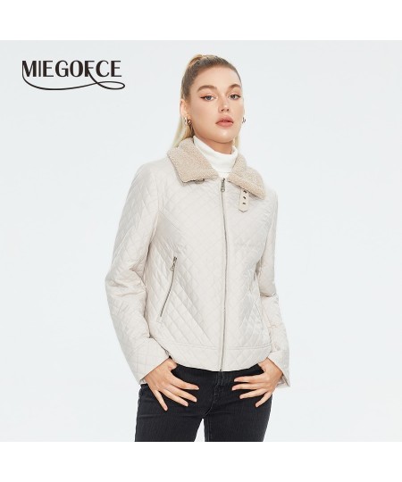 2023 New Spring Autumn Simple Solid Color Short Coat Fur Collar Women's Quilted Jacket Streetwear Casual Parka C23665 $100.05...